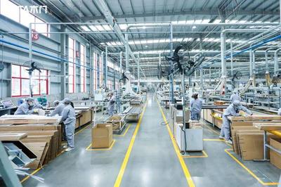 "品质工厂 匠心智造 引领未来",走进TATA木门兰考生产厂,强大智造能力推动木门行业高质量发展!